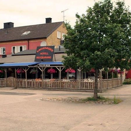 Lagadalens Vaerdshus Hotel Lagan Екстериор снимка